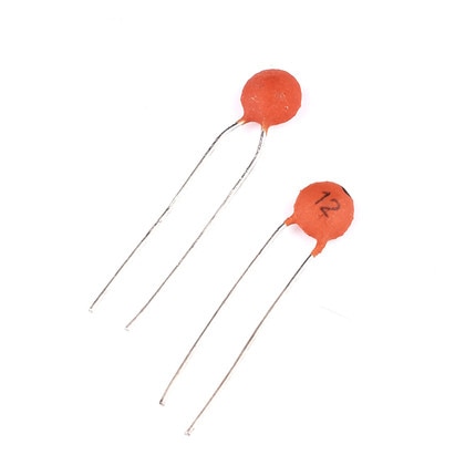 100PCS/LOT Ceramic capacitor 50V 1pF ~ 100nF 104 0.1uF 4.7PF 10PF 22PF 33PF 68PF 100PF 101 220PF 221 330PF 470PF 1NF 103 47NF good pruoducts