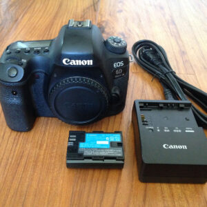 USED Canon EOS 6D Mark II 26,2 MP DSLR Camera (Body Only)